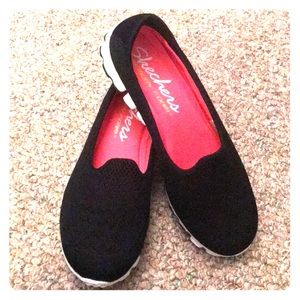 New Skechers memory foam sz 10